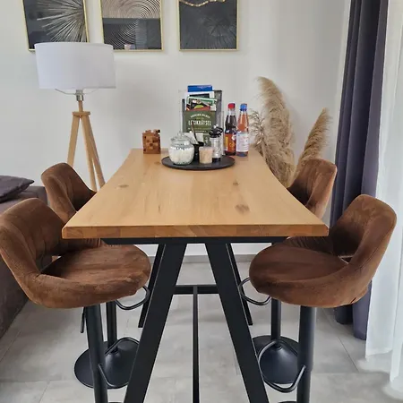 - Nachtigall 1 * Bad Hersfeld